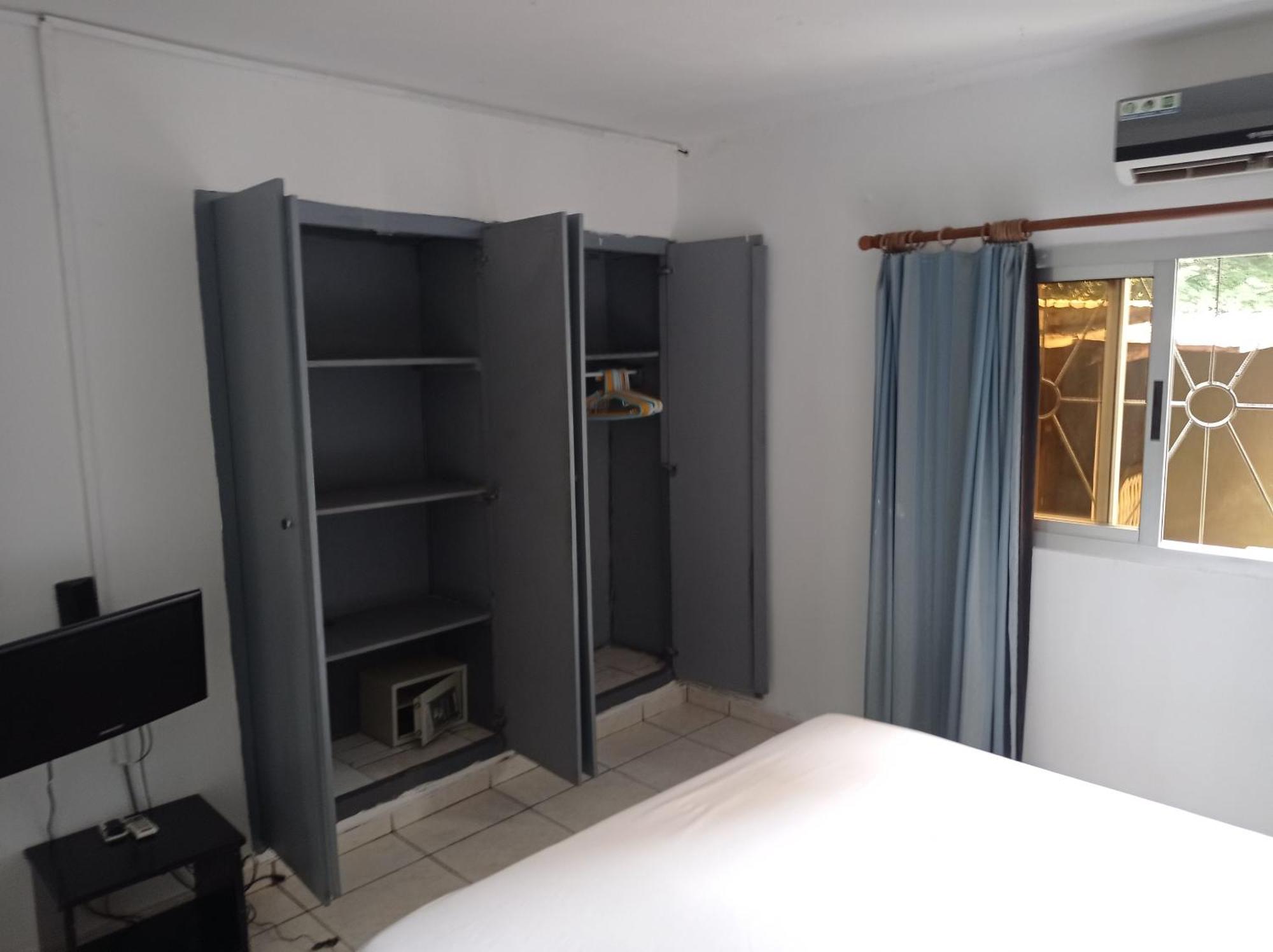 Residence Amann Appartement Et Spa Hammam Sauna Jacuzzi Marcory Extérieur photo